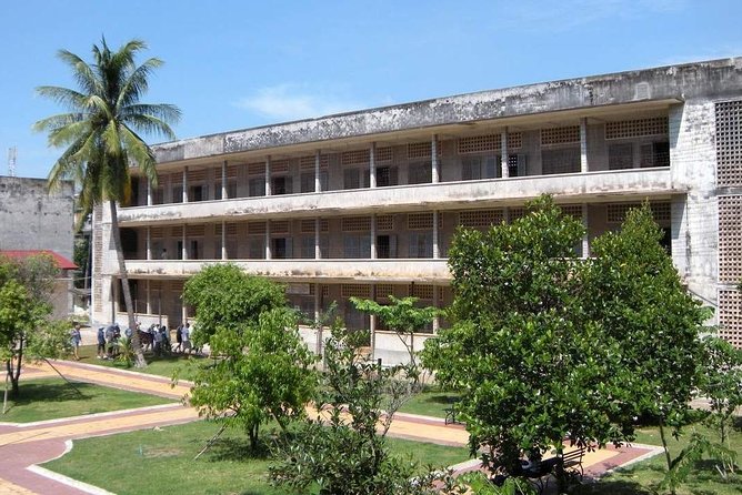 Phnom Penh City Tour, Silver Pagoda, Genocide Museum, Killing Fields - Choeung Ek Killing Fields: when the horror hides in plain sight