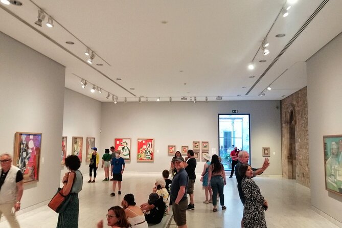 Picasso Museum and Walking Tour Plus Optional Wine & Food Tasting - Practical logistics that matter on the ground