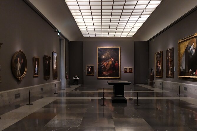Prado Museum Private Tour in Madrid - The walk to the Prado: Madrid context before you even buy time in the galleries