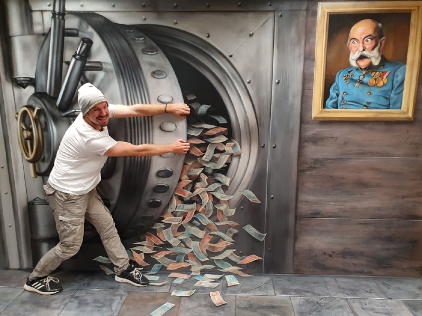 Prague: Museum of Fantastic Illusions Entry Ticket - The 150+ interactive exhibits: why they work so well