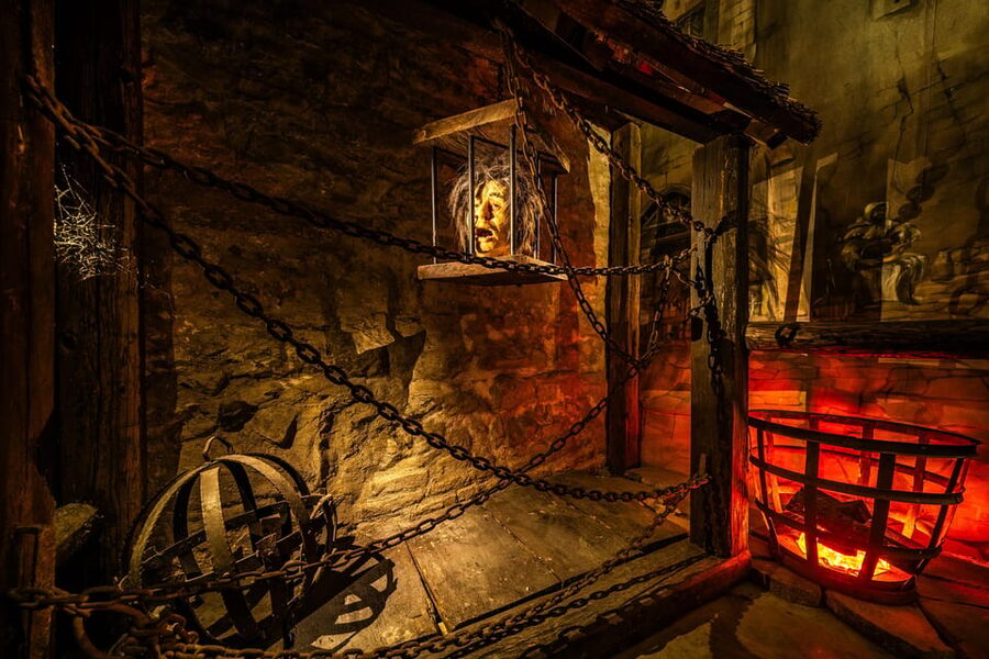 Prague: Museum of Torture Entry Ticket - Entering the reconstructed Celetná Street cellars