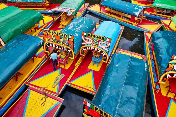 PREMIUM Frida Kahlo Museum and Xochimilco (Small Groups) - Starting logistics: Pickup, the Angel of Independence, and timing sanity