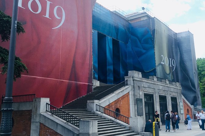Private Guided Tour of the Prado Museum in Madrid with fast entrances and pick up at the hotel. - Skip-the-line entry: how it changes the whole museum experience