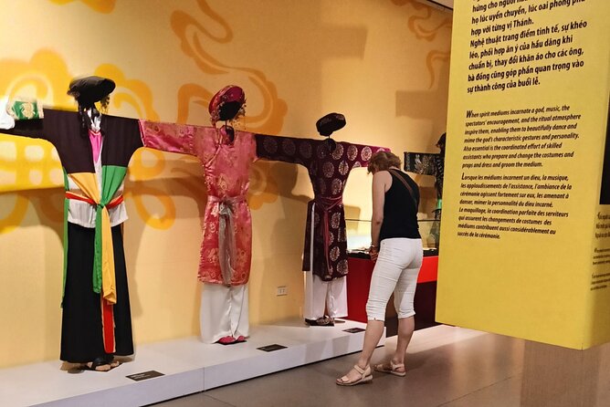 (Private) MUSEUM TOUR in HANOI - Starting at Ho Chi Minh Mausoleum Complex: a calm entry point
