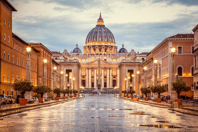 Private Vatican Museums Tour with Sistine Chapel & St. Peter's Basilica - Vatican Museums highlights: Maps, Tapestries, Raphael’s Rooms, and more