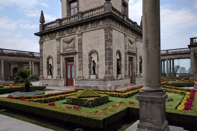 Private Walking Tour Anthropology Museum & Chapultepec Castle - Price and value: what $172 buys you (and what it doesn’t)