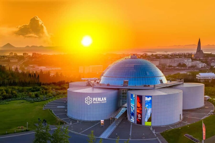 Reykjavik: Perlan Museum Wonders of Iceland Entrance Ticket - Perlan Museum in Reykjavik: a nature theme park that’s actually educational