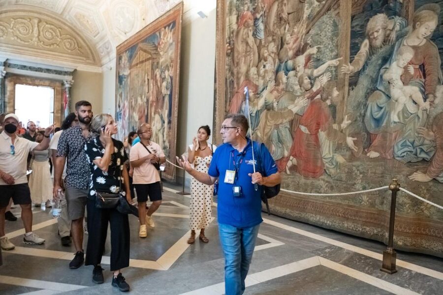 Rome: Breakfast & Tour of Vatican Museums & Sistine Chapel - Skip-the-Line Logistics: What You Really Get for Your Time