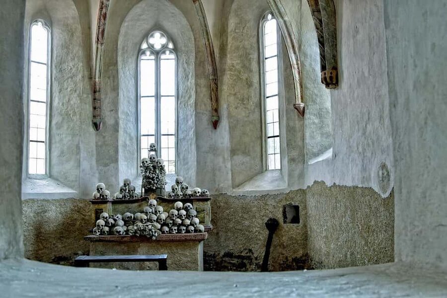 Rome: Capuchin Crypts and Museum Ticket and Tour - Tickets and timing: why the $25 price can feel fair
