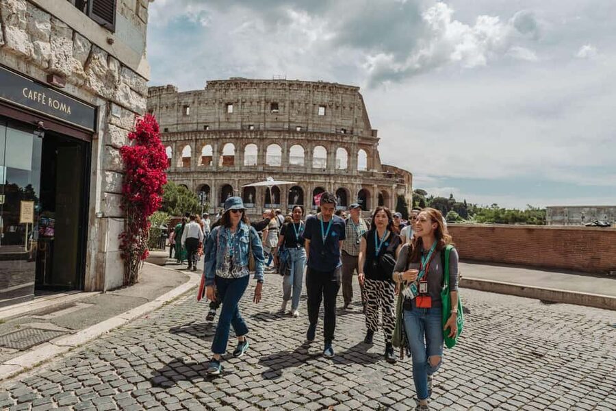Rome: Colosseum, Vatican Museums & Historic Center in a Day - Trevi Fountain and Piazza Venezia: Classic Stops Without the Endless Wandering