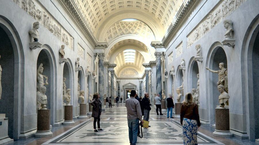 Rome: Early-Entry Vatican Museums & Sistine Chapel Tour - Small-group feel and headsets: what “personalized” means here