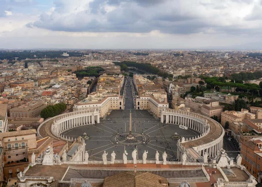 Rome: Fast-Track Ticket to Vatican Museum & Sistine Chapel - Fast-Track Entry: What It Actually Buys You