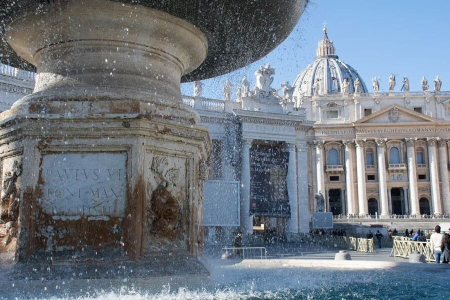 Rome: Skip the line Vatican Museums & Sistine Chapel Tour - Gallery of Maps: Renaissance geography before modern cartography