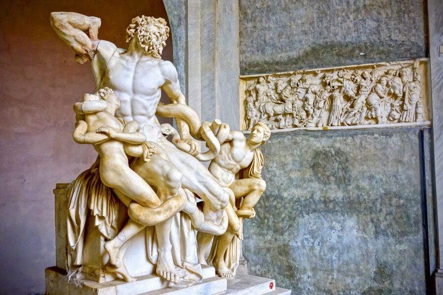 Rome: Skip the line Vatican Museums & Sistine Chapel Tour - Gallery of Tapestries: seeing craft like a story