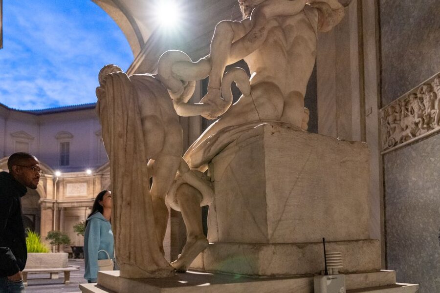 Rome: Turning the Lights on at the Vatican Museums - The key-and-light moment: what you actually do