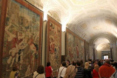 Rome: Vatican Museum, Sistine Chapel & St. Peter's Basilica - Stanza di Raffaello: short visit, big impact