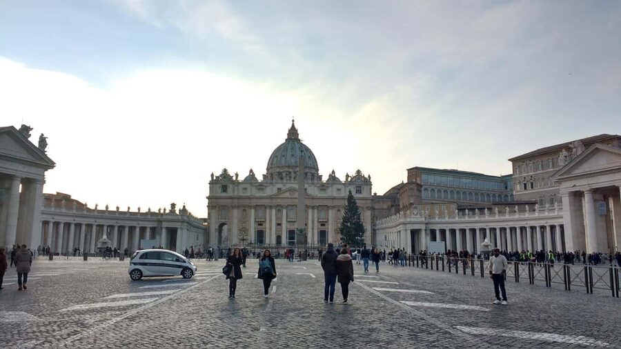 Rome: Vatican Museums and Sistine Chapel Skip-the-Line Entry - Starting Point and Dress Code: What Prevents Hassle