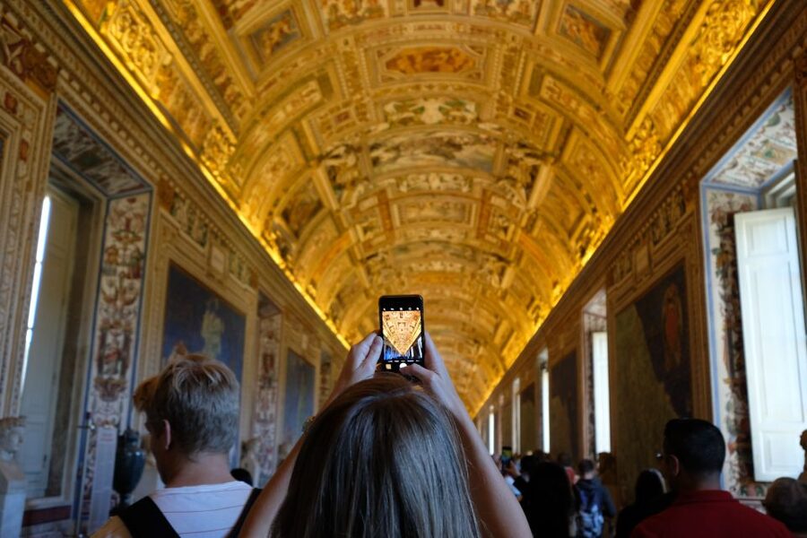 Rome: Vatican Museums and Sistine Chapel Tour - Languages and Group Experience: Getting the Story You Came For