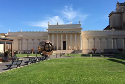 Rome: Vatican Museums, Sistine Chapel & St. Peter's Basilica Tour - Vatican Museums: from Papal collecting to must-see sculpture rooms