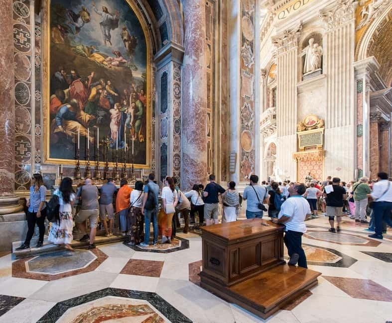 Rome: Vatican Museums, Sistine Chapel Tour & Basilica Access - Sistine Chapel: how the guide turns Michelangelo into a story