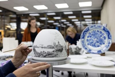 Royal Delft: Delftblue Factory and Museum - Entering from Delft: how to time your visit from Amsterdam, The Hague, or Rotterdam