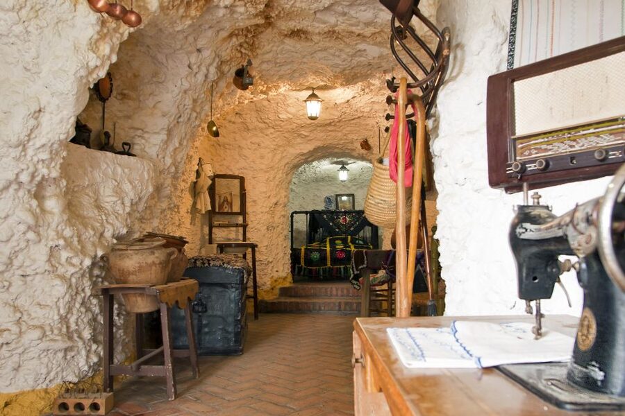 Sacromonte Caves Museum Admission Ticket - Inside the Museum: 11 Caves, Real-World Rooms, and Daily Life Details