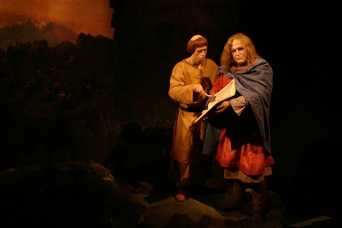 Saga Museum - Entrance ticket - How long it takes and when to visit for a smooth walk-through