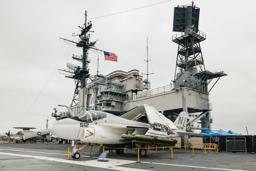 San Diego: USS Midway Museum Entry Ticket - Engine room and sleeping quarters: the real carrier lifestyle feeling