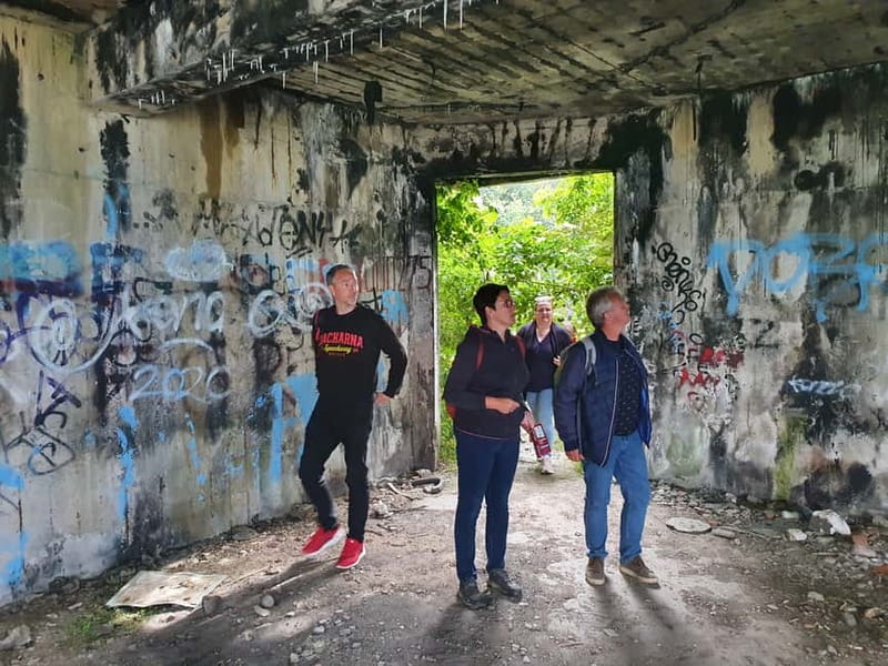 Sarajevo: Tunnel Museum Yugoslavia War Tour with War Veteran - The guide factor: why a veteran-led tour is different