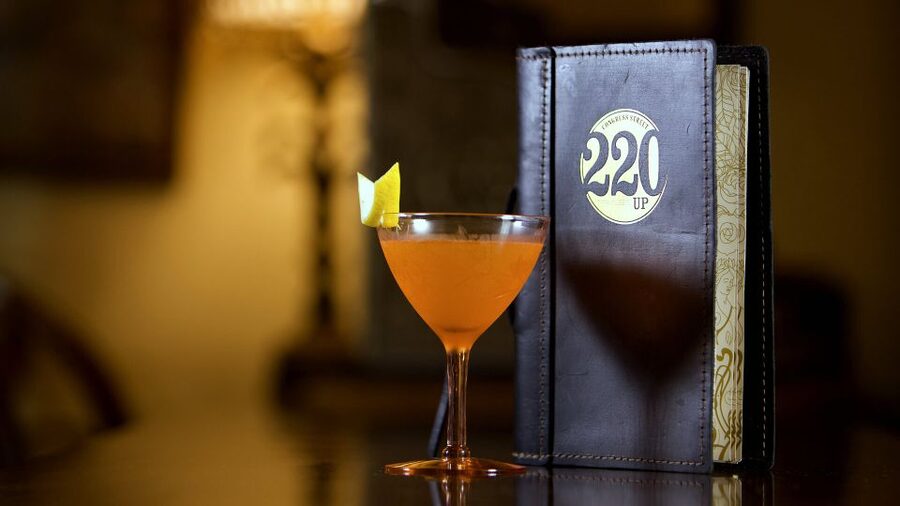 Savannah: Cocktail Class at American Prohibition Museum - Sampling three classics: The shortcut to understanding cocktail styles