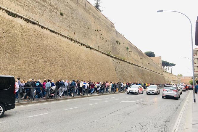 Sistine Chapel and Vatican Museum Skip The Line Ticket - Meeting Point Reality: Arrive Early and Know Where to Pick Up