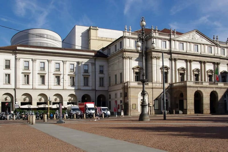 Skip-the-Line Duomo & La Scala Museum Tour + Hop On Hop Off - The Galleria stop: shopping history with a view of Milan’s design brain