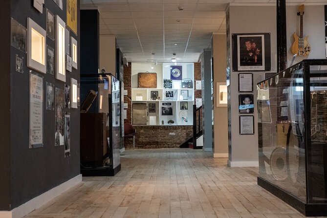 Skip the Line: Liverpool Beatles Museum - The perfect tribute to the Beatles - The One-Stop Itinerary: How to Spend Your 1–2 Hours