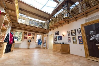 Skip the Line: Pavarotti Museum - Official Ticket + Audioguide - Skip-the-Line Ticket and English Audioguide: Pace That Fits You