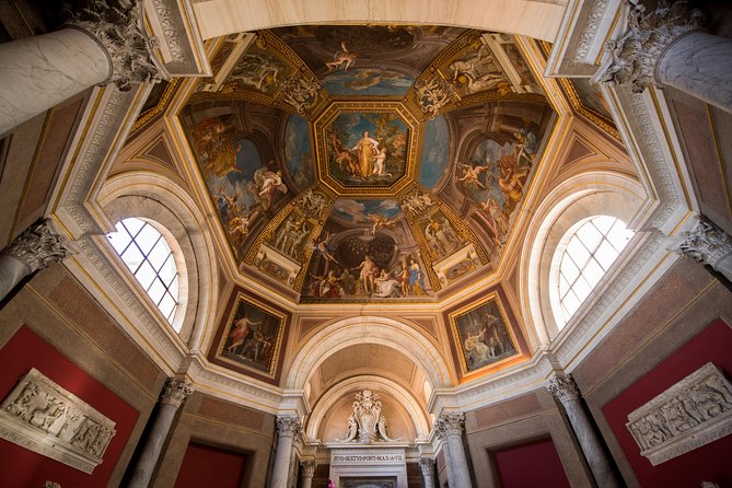Skip the Line Tour: Vatican Museums and Sistine Chapel - Group size, hearing your guide, and the headphone advantage