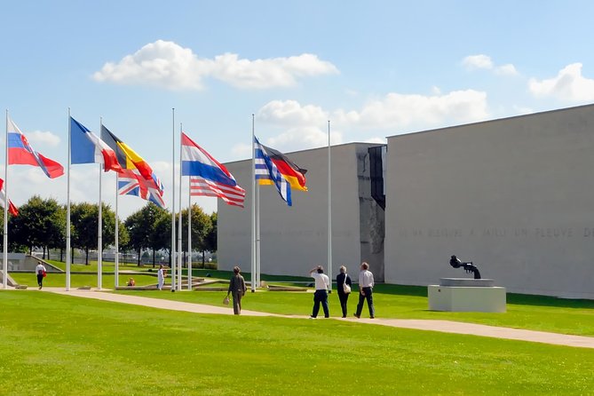 Small Group Guided D-Day Tour and Mémorial de Caen Museum - American Cemetery at Colleville-sur-Mer: the right place to slow down