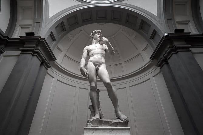 Small Group Uffizi & Accademia Museum with Walking Tour - The Uffizi: your 1 hour 50 minutes of guided masterpieces