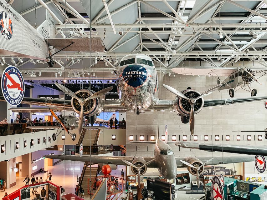 Smithsonian Air & Space Museum Guided Tour 8ppl Max - The flight origins stop: Wright Brothers and Spirit of St. Louis