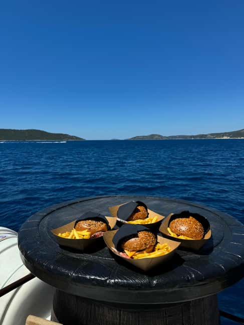 Split: Blue Lagoon Underwater Museum Tour w/Lunch & Drinks - Pirate-ship departures from Split’s Riva promenade