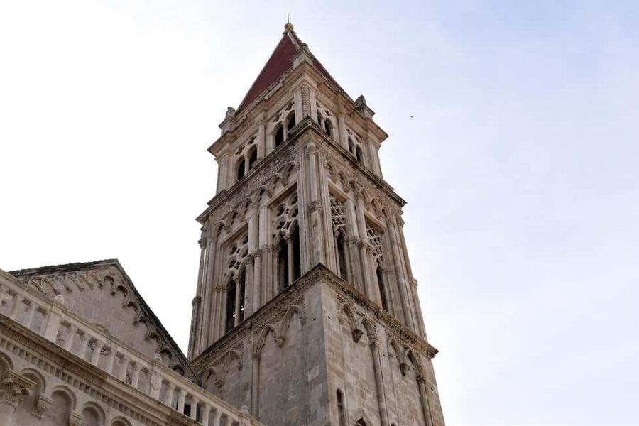 Split: Blue Line Sightseeing to Trogir, Klis & Olive Museum - Who this tour suits best (and who should skip it)