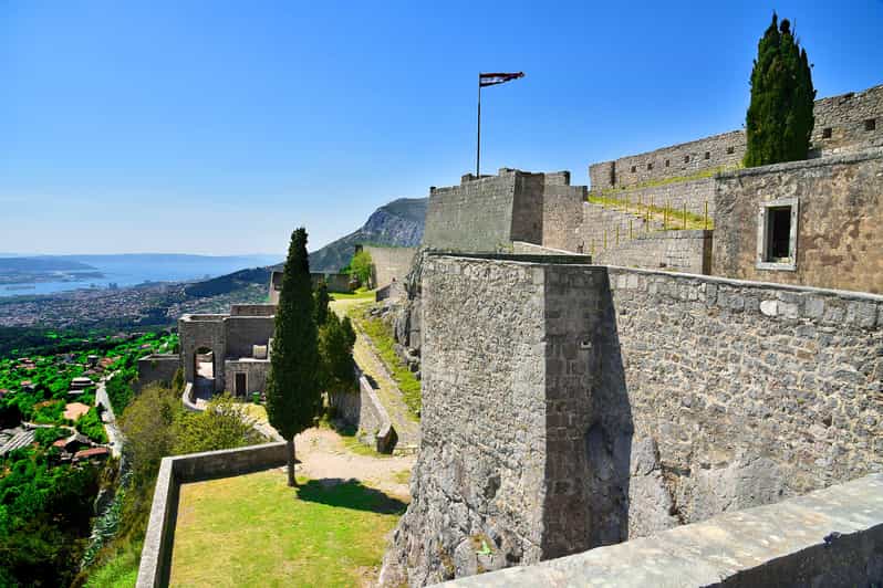 Split: Klis Fortress GOT and Olive Museum Entry Tickets - The Sampling and Natural Cosmetics Testing Part (Why It’s Better Than It Sounds)