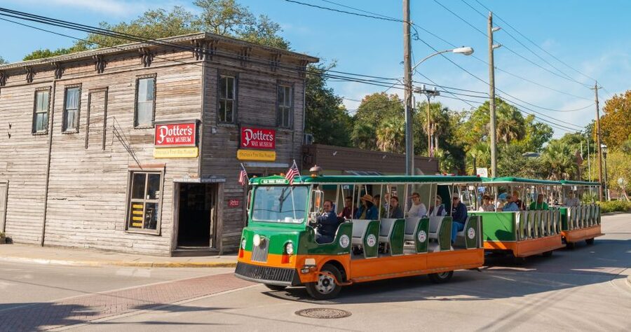 St. Augustine: Hop-on Hop-off Trolley Tour with Museum Entry - The two big “anchors”: Castillo de San Marcos + the Fountain of Youth