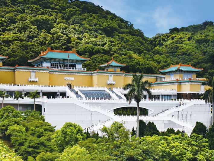 Taipei: Morning City Tour with National Palace Museum Entry - Who this Taipei morning tour fits best