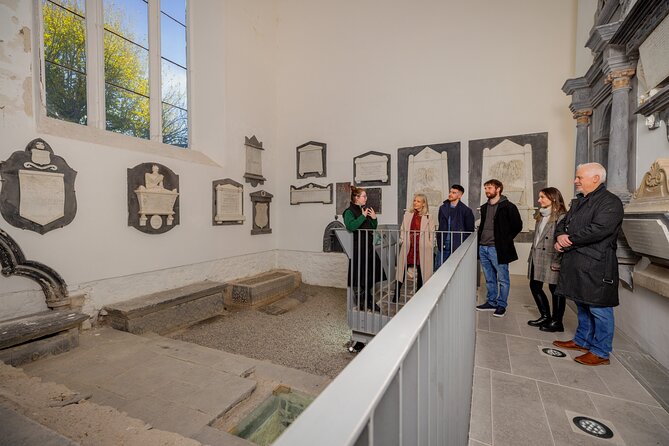 The Medieval Mile Museum Guided Tour - Inside the church and out in the graveyard
