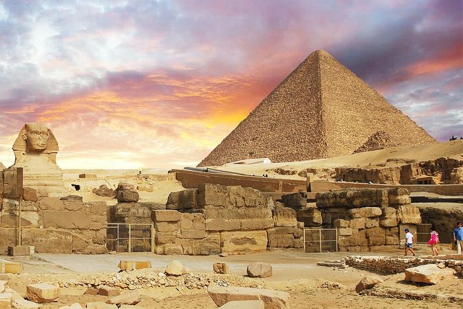 Tour to Giza Pyramids and The Egyptian Museum - Hotel Pickup and the Cairo Traffic Reality Check