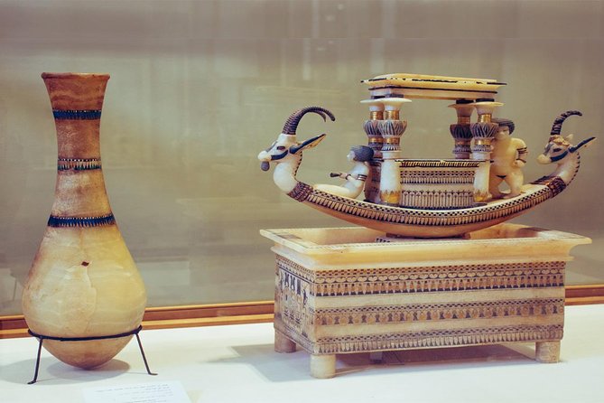 Tour to Giza Pyramids and The Egyptian Museum - Egyptian Museum Timing: When Tutankhamun Matters Most