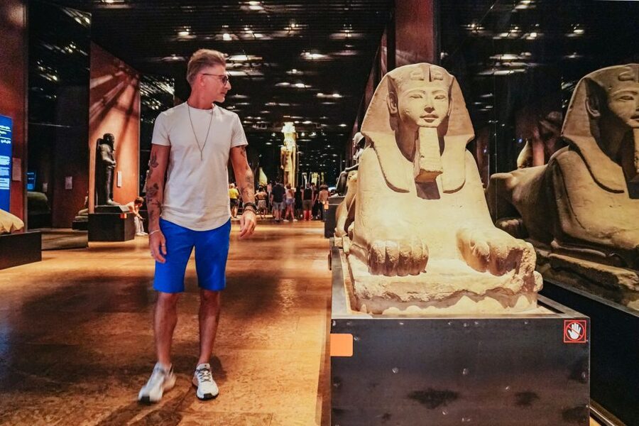 Turin: Egyptian Museum Tour with Skip-the-Line Entry - Language reality check: French and Italian only