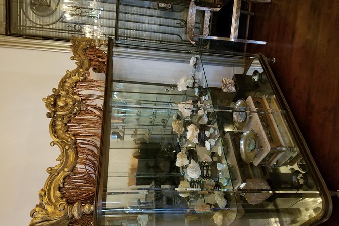 Turquoise Museum Visit - Entering the castle: what makes this museum feel different
