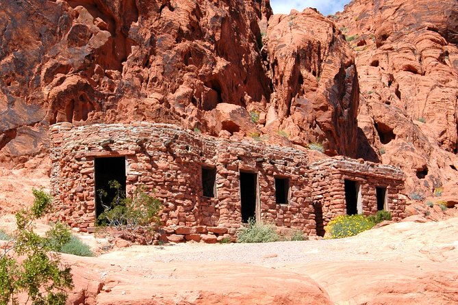 Valley of Fire and Lost City Museum Tour from Las Vegas - Stop 2: Valley of Fire Visitor Center and the lunch break that actually works