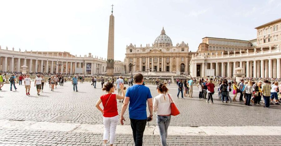Vatican City: Skip-the-Line Vatican Museums & Sistine Chapel - Vatican Museums: a smart route through a huge maze